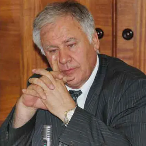 Diacov a cerut o nouă şedinţă a Parlamentului la 4 septembrie, când şi comuniştii au anunţat una