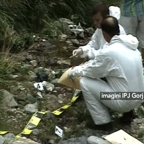 Băieţelul dispărut în staţiunea Rânca a murit de frig, potrivit expertizei medico-legale 