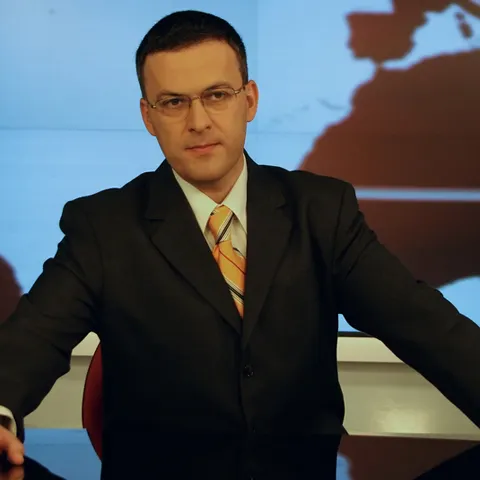 Răzvan Dumitrescu: Dar cârlig aveţi?