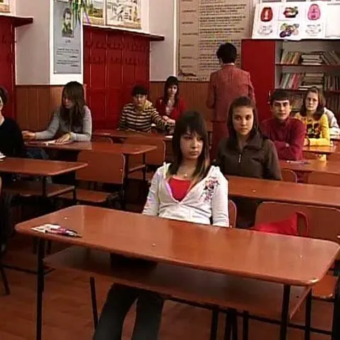 Părinţii care nu se ocupă de copiii lor ar putea ajunge la închisoare, potrivit Cotidianul. Cum comentaţi?