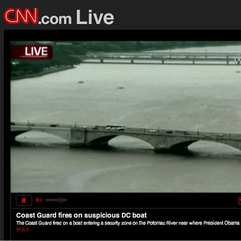 Incident pe fluviul Potomac în timpul ceremoniei de comemorare a atentatelor de la 9/11