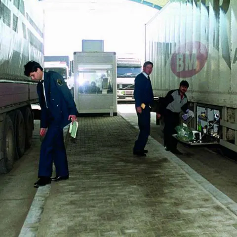 ANI a cerut procurorilor cercetarea penală a unui inspector din cadrul Autorităţii Naţionale a Vămilor