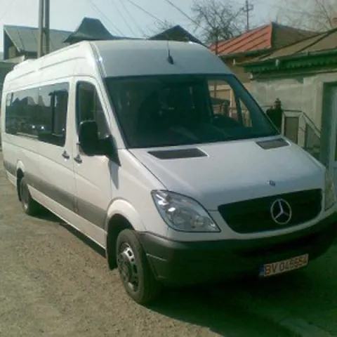 Copiii din localitatea Cârţa nu mai pot ajunge la şcoală
