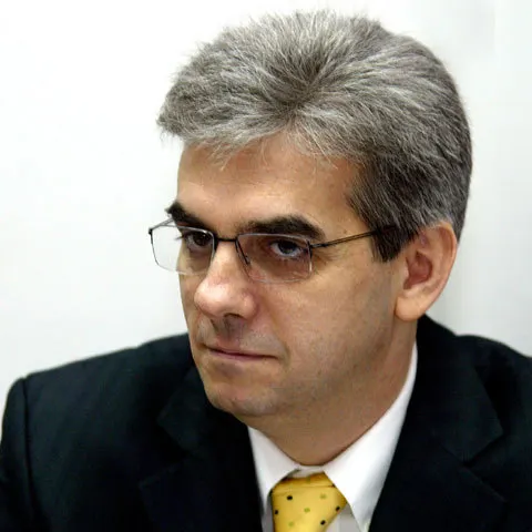 PNL nu exclude posibilitatea susţinerii unei moţiuni pe educaţie care are drept scop "îndreptarea lucrurilor"