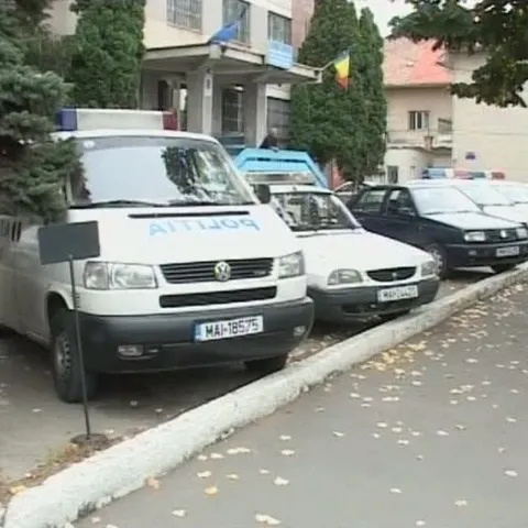 Poliţiştilor din judeţul Cluj le-a scăzut cota de benzină de cinci ori