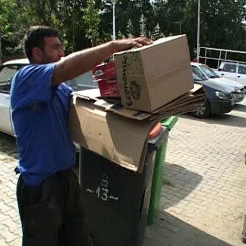 Peste 220 de localităţi din ţară au sisteme de colectare selectivă