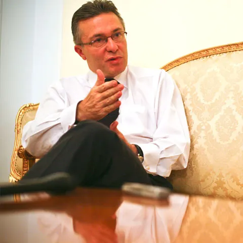 MAE are în atenţie 41 de cazuri de români ucişi într-o "anumită" ţară, spune Diaconescu