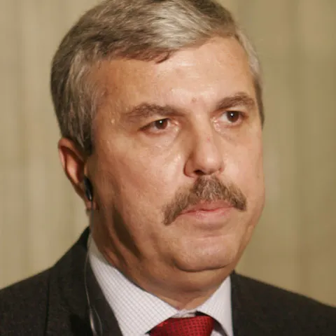 Scrutinul pentru prezidenţiale, monitorizat prin camere web