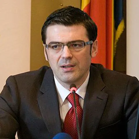 Şeful DIICOT: Prima doză de marijuana este scutită de tribunal. Cum comentaţi?