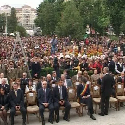 Mii de credincioşi au participat la canonizarea Sfântului Voievod Neagoe Basarab, la Târgovişte