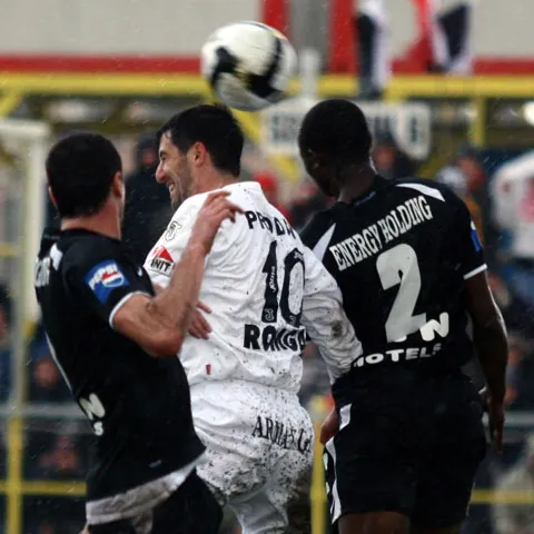 Surpriză în al doilea meci al etapei a 8-a: Gaz Metan Mediaş - Dinamo 1-0 (FINAL)
