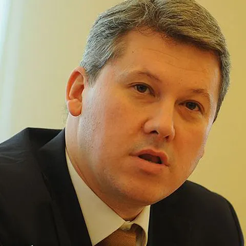 Predoiu consideră necesare investiţii în dotarea instanţelor, şi nu în salarii