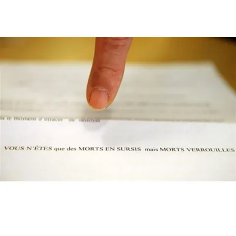Preşedinţia franceză a primit o nouă scrisoare de ameninţare ce conţine un glonţ