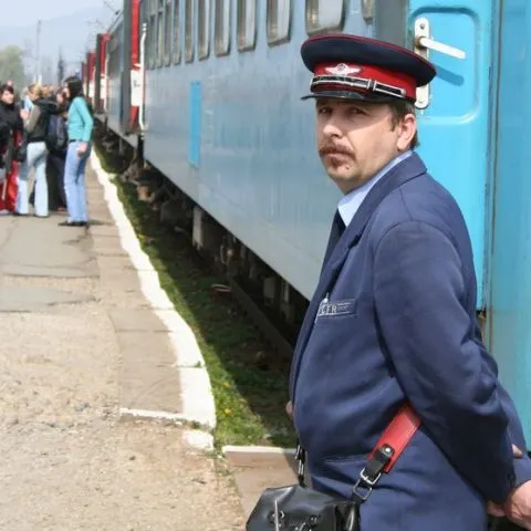 Angajaţii CFR şi-au primit banii pe luna septembrie