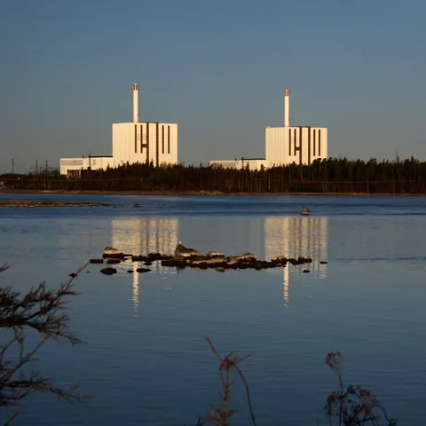 Rusia este dispusă să îmbogăţească uraniu pentru un reactor iranian de cercetare