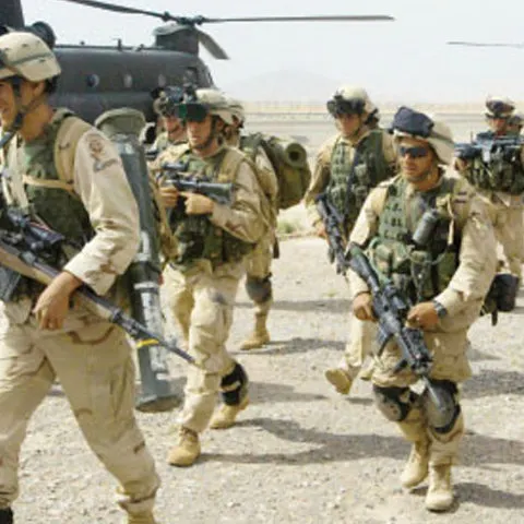 Opt soldaţi străini au fost ucişi în Afganistan