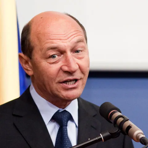 Băsescu despre Legea salarizării: Dacă toată lumea este nemulţumită egal, este o lege echitabilă