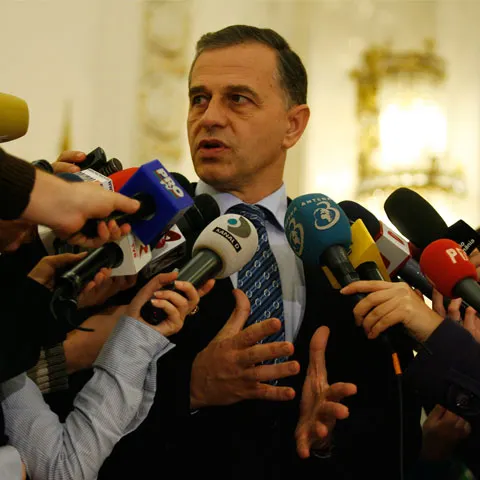 PD-L a cerut Comisiei Juridice să-l suspende pe Mircea Geoană din fruntea Senatului