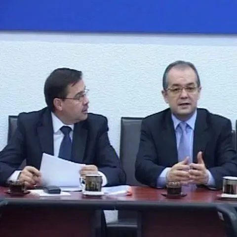 Emil Boc: Am propus sindicatelor să suspende grevele până în 6 decembrie