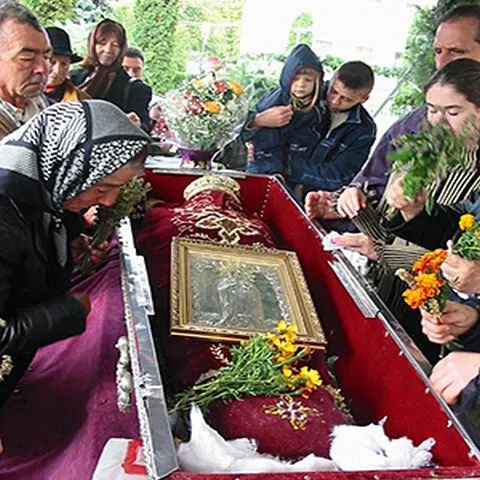 Şapte pelerini la Sfânta Parascheva au ajuns la Spitalul de Urgenţă