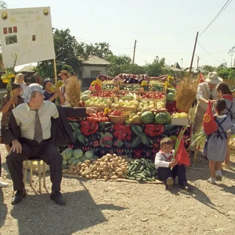 "Amintiri din Epoca de Aur" şi "Cea mai fericită fată din lume" la Festivalul de Film de la Varşovia