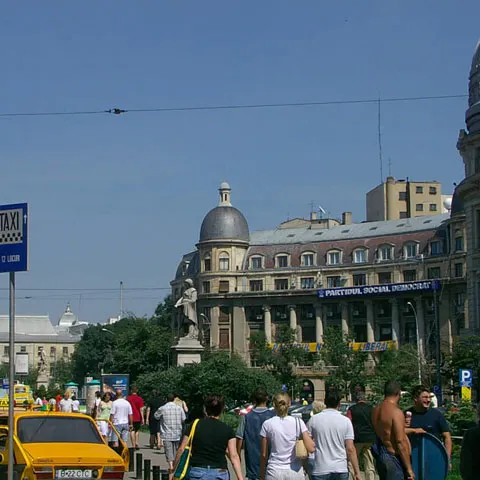 România riscă amânarea tranşei din decembrie de la FMI în urma tensiunilor politice