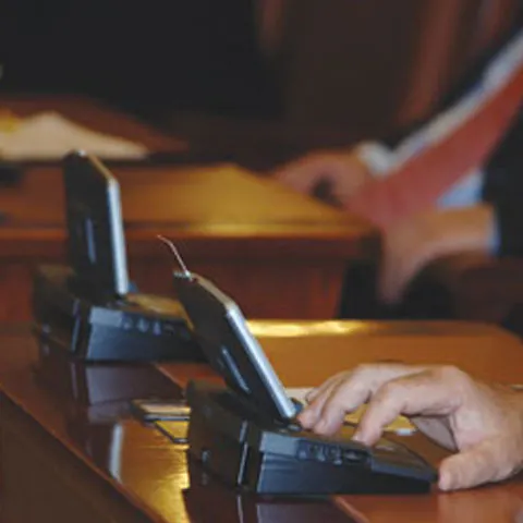 Bîrlea (PDL): Moţiunea de cenzură e neconstituţională şi incoerentă