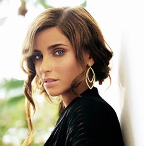Nelly Furtado, goală pe coperta revistei Playboy