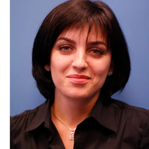 Roxana Mircea câştigă Testul de Afacereză