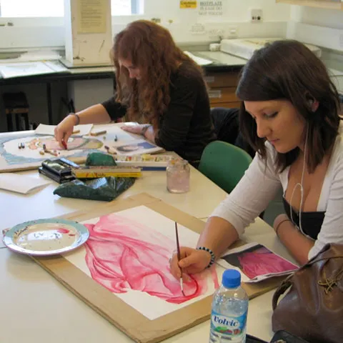 Disciplinele artistice sunt slab reprezentate în educaţia din Europa, potrivit comisarului european pe Educaţie