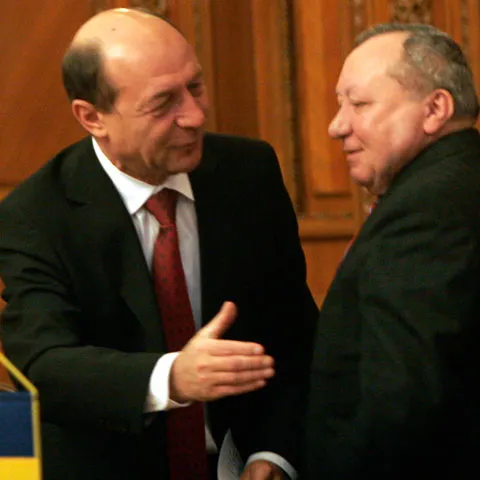 Preşedintele Traian Băsescu s-a întreţinut circa 15 minute cu Ion Vida, preşedintele Curţii Constituţionale