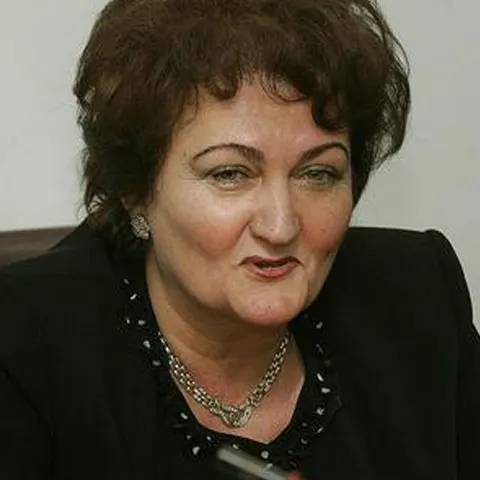 Cinci judecători, printre care şi Lidia Bărbulescu, vor să fie preşedintele instanţei supreme