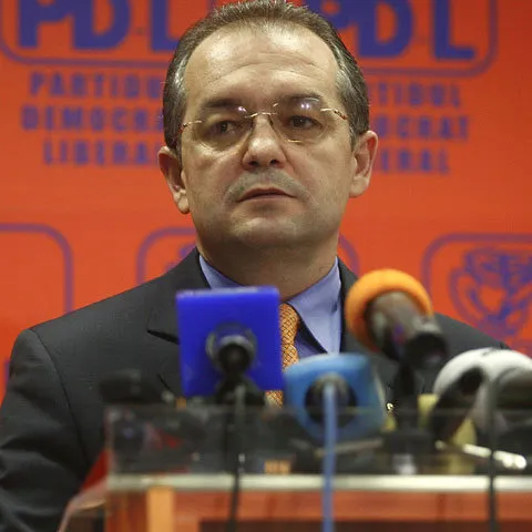 Emil Boc s-a întâlnit cu Lucian Croitoru la Palatul Victoriei