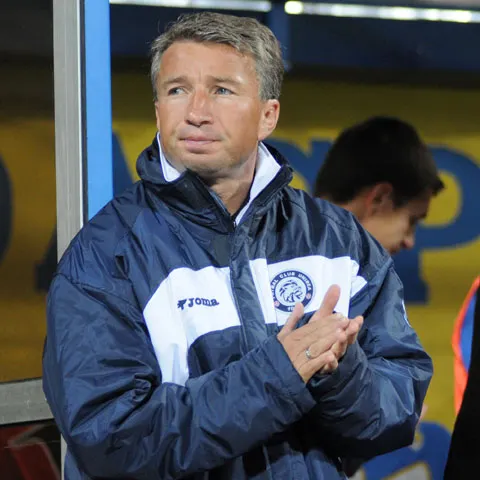 Dan Petrescu: Ştim la ce să ne aşteptăm cu Rangers, dar publicul va pune multă presiune pe noi