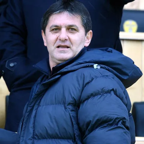 Liga I, etapa a 10-a: Duelul dintre doi foşti mari stelişti, tranşat de Lăcătuş