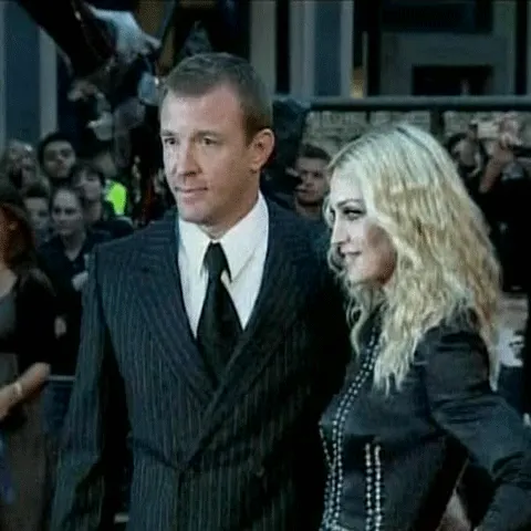 Madonna a vrut să se sinucidă după divorţul de Guy Ritchie