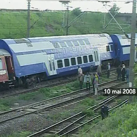 Pe calea ferată din România există peste o mie de puncte periculoase care pot provoca oricând o tragedie
