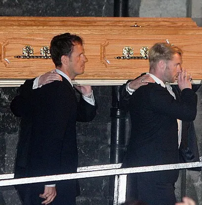 Doliu în lumea muzicii: Vedetele şi-au luat rămas de la Stephen Gately de la Boyzone - GALERIE FOTO