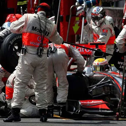 Kovalainen era să-i dea foc lui Raikkonen, în Brazilia - VEZI VIDEO