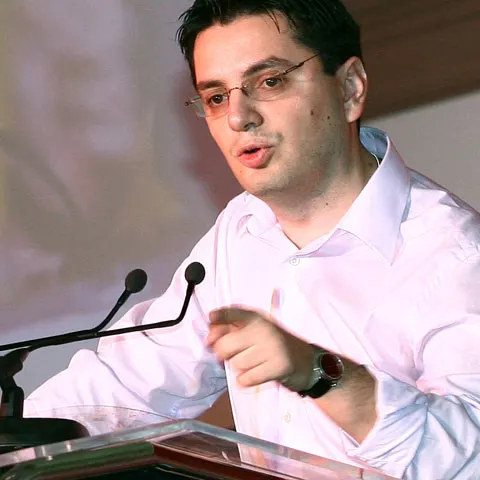 Bănicioiu o acuză pe Udrea de tupeu şi sfidare