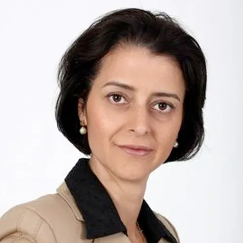 EDITORIAL Andreea Roşca: Zece bombe care stau să explodeze sub nasul nostru