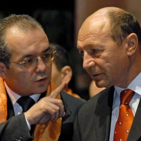 Boc îi critică pe liberali că "se agită" să propună reducerea numărului parlamentarilor