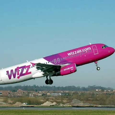 Wizz Air a anulat trei zboruri din cauza grevei angajaţilor din sistemul de transport din Italia