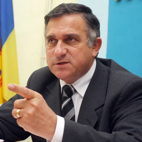 Vadim Tudor şi-a găsit premierul ideal: Gheorghe Funar