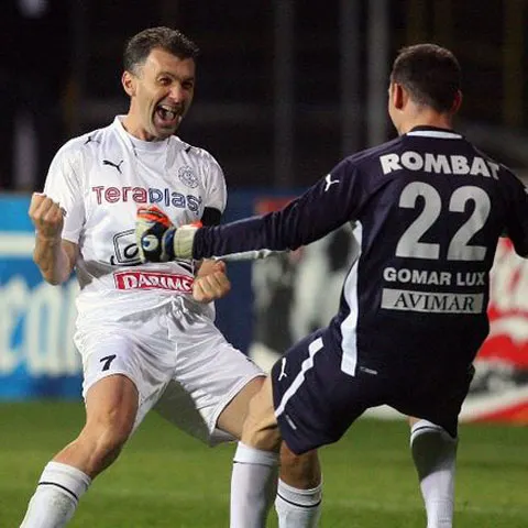 Steaua părăseşte Cupa României după ce a fost învinsă de Gloria Bistriţa la penalty-uri