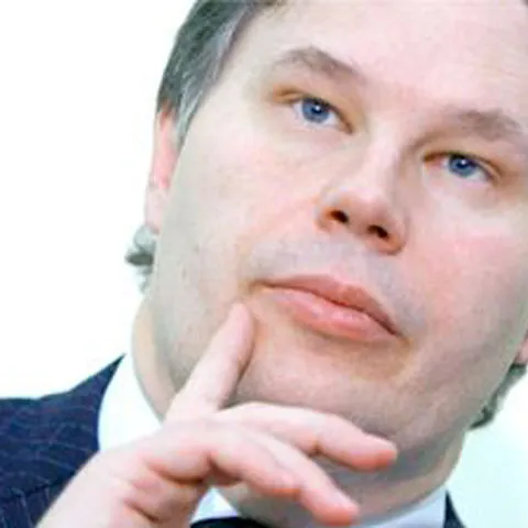 Jeffrey Franks: Problemele României nu pot fi rezolvate de un singur partid, ci de o coaliţie de forţe
