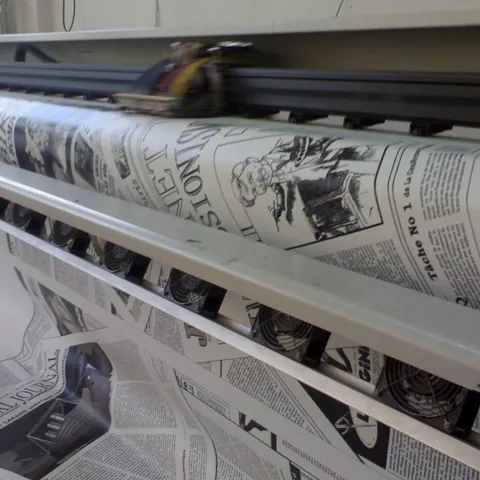 Titlurile editorialelor ne anunţă, printre altele, că nici de ce nu ne este frică nu scăpăm