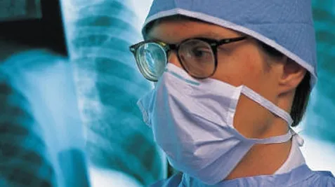 Ministerul Sănătăţii caută soluţii pentru cei 1.400 de rezidenţi care au rămas fără posturi