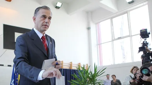 Presa rusă: Victoria lui Geoană ar putea bloca definitiv negocierile cu FMI