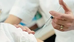 Sindicaliştii din învăţământ cer vaccinarea dascălilor împotriva gripei sezoniere